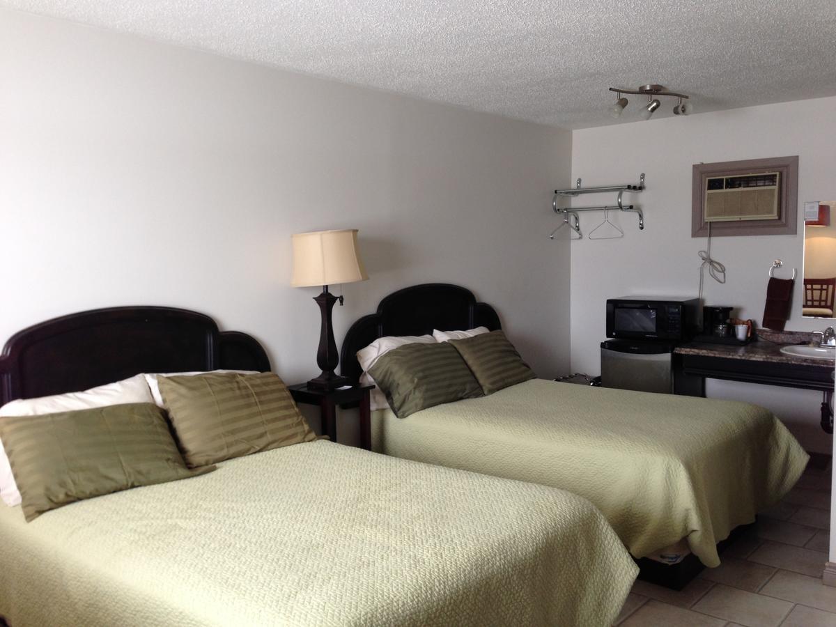 Chaparral Inn Arcola Room photo